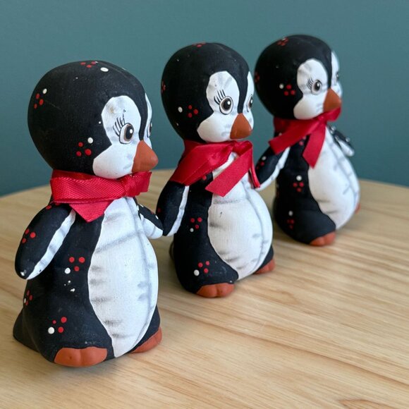 3 Vintage Handmade Penguin Figurines Christmas With Red Bow Ties - Picture 5 of 10